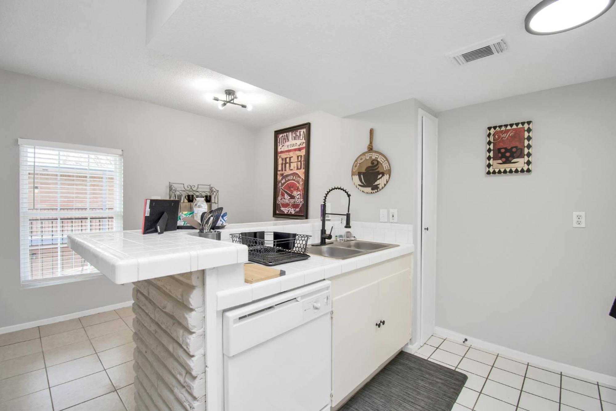 Unique Heights 1Br Apt Sleeps 4 Appartement Houston Buitenkant foto